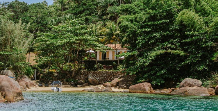 Day Use no Saco do Mamanguá